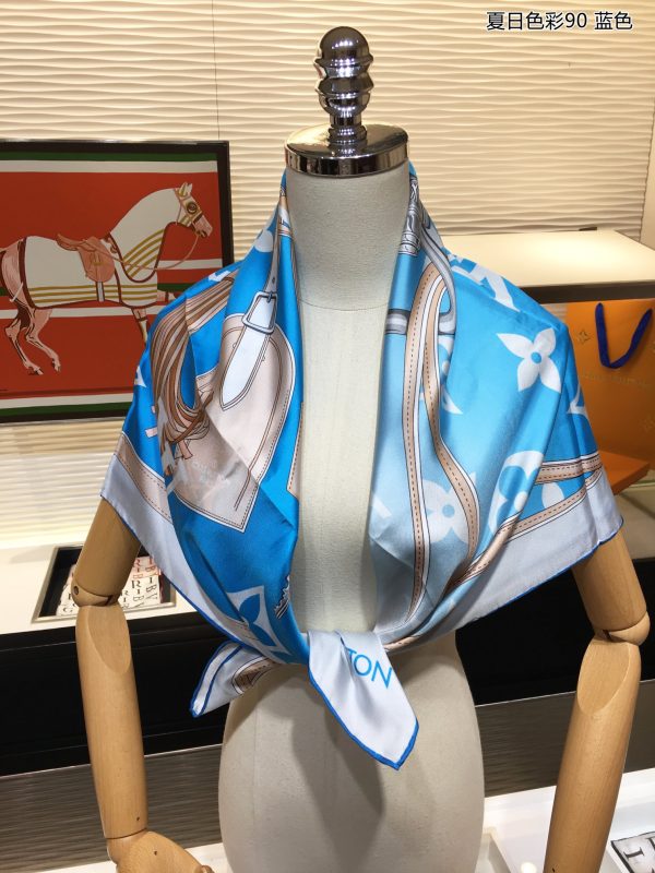 AS023 - Silk Square 90cm/35.5inch