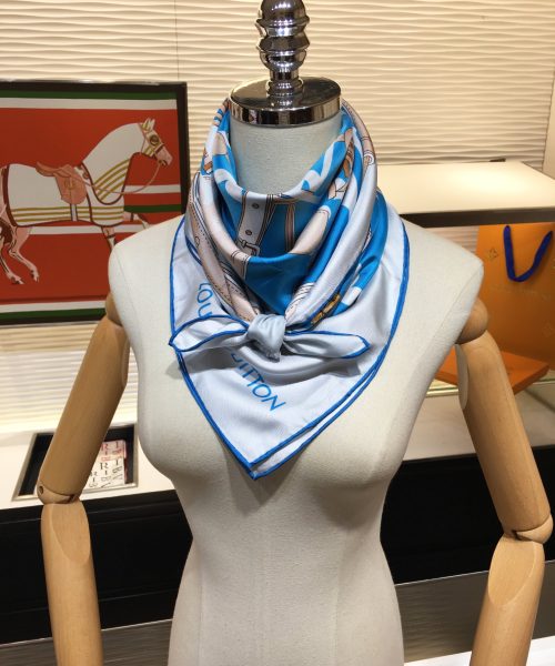 AS023 - Silk Square 90cm/35.5inch