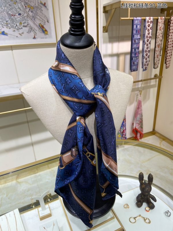 AS014 - Silk Square 90cm/35.5inch