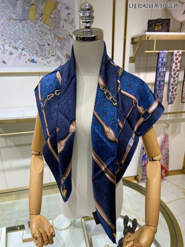 AS014 - Silk Square 90cm/35.5inch