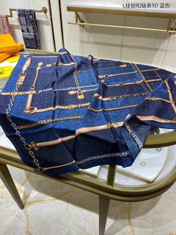 AS014 - Silk Square 90cm/35.5inch