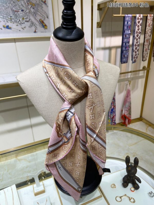 AS012 - Silk Square 90cm/35.5inch