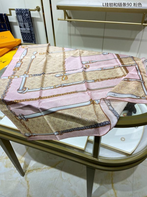AS012 - Silk Square 90cm/35.5inch