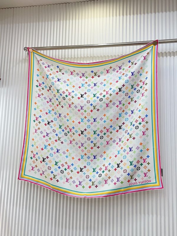 AS016 - Silk Square 90cm/35.5inch