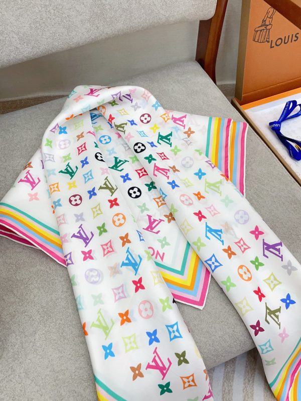 AS016 - Silk Square 90cm/35.5inch