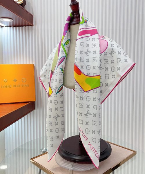 AS003 - Silk Square 90cm/35.5inch
