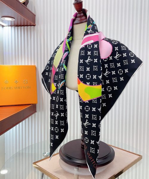 AS002 - Silk Square 90cm/35.5inch
