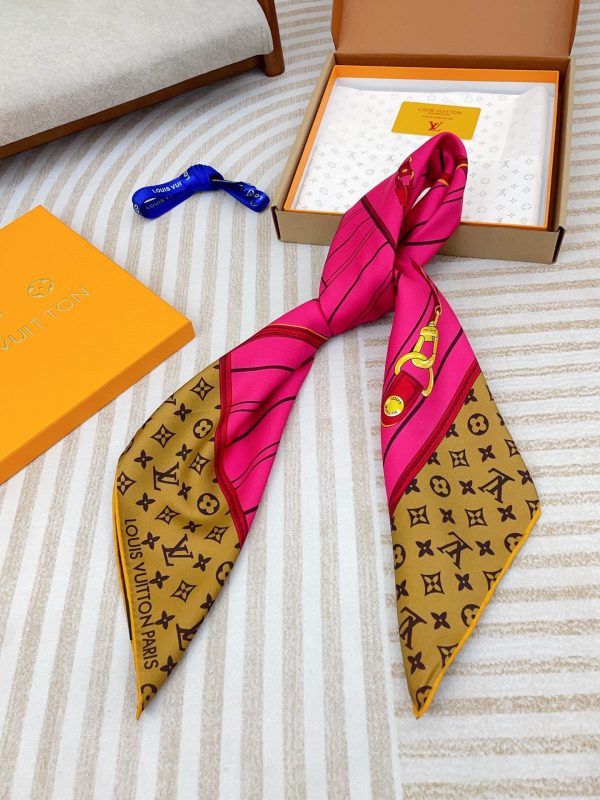 AS004 - Silk Square 90cm/35.5inch