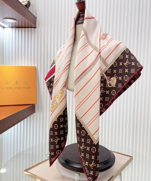 AS005 - Silk Square 90cm/35.5inch