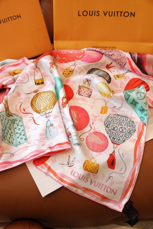 AS006 - Silk Square 90cm/35.5inch