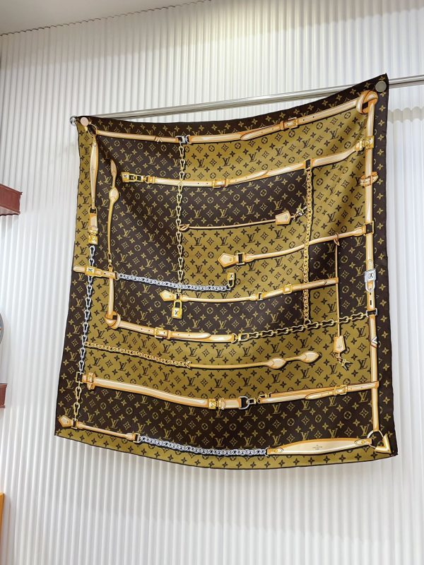 AS019 - Silk Square 90cm/35.5inch