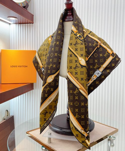 AS019 - Silk Square 90cm/35.5inch