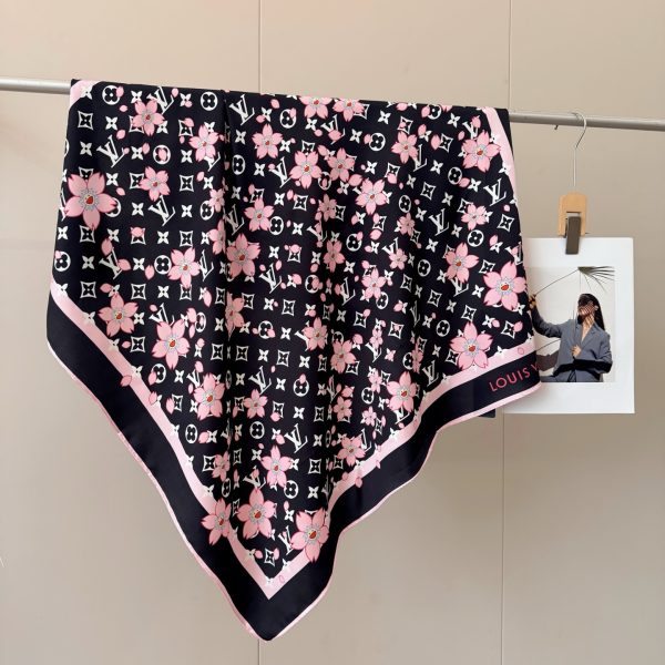 AS001 - Silk Square 90cm/35.5inch