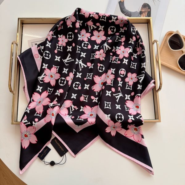 AS001 - Silk Square 90cm/35.5inch